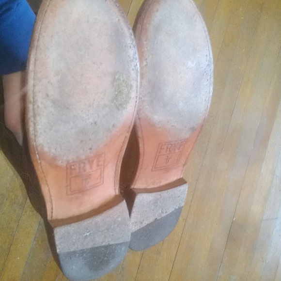 Frye Boots lightly worn - Picture 4 of 10